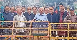 খালেদা জিয়ার শারীরিক অবস্থা এখন বেশ স্থিতিশীল: ডা. জাহিদ